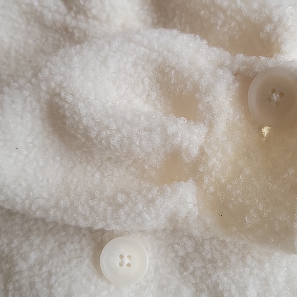 Fuzzy jacket - Picture 3 of 4